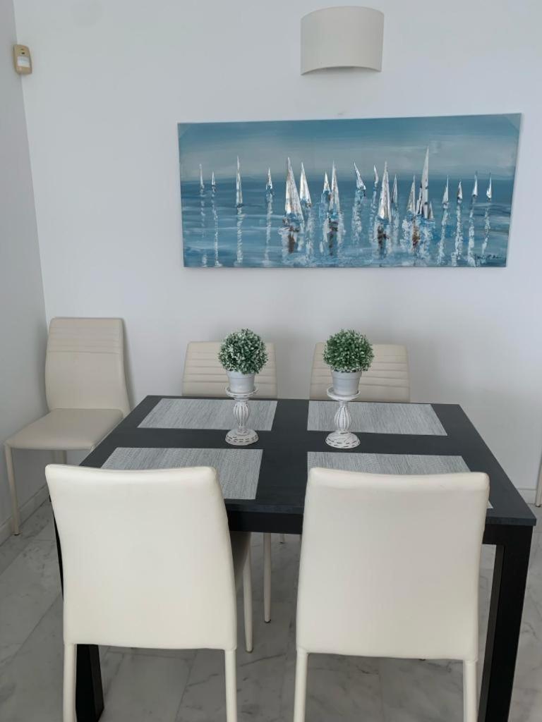 Apartamento Skyline Oasis *